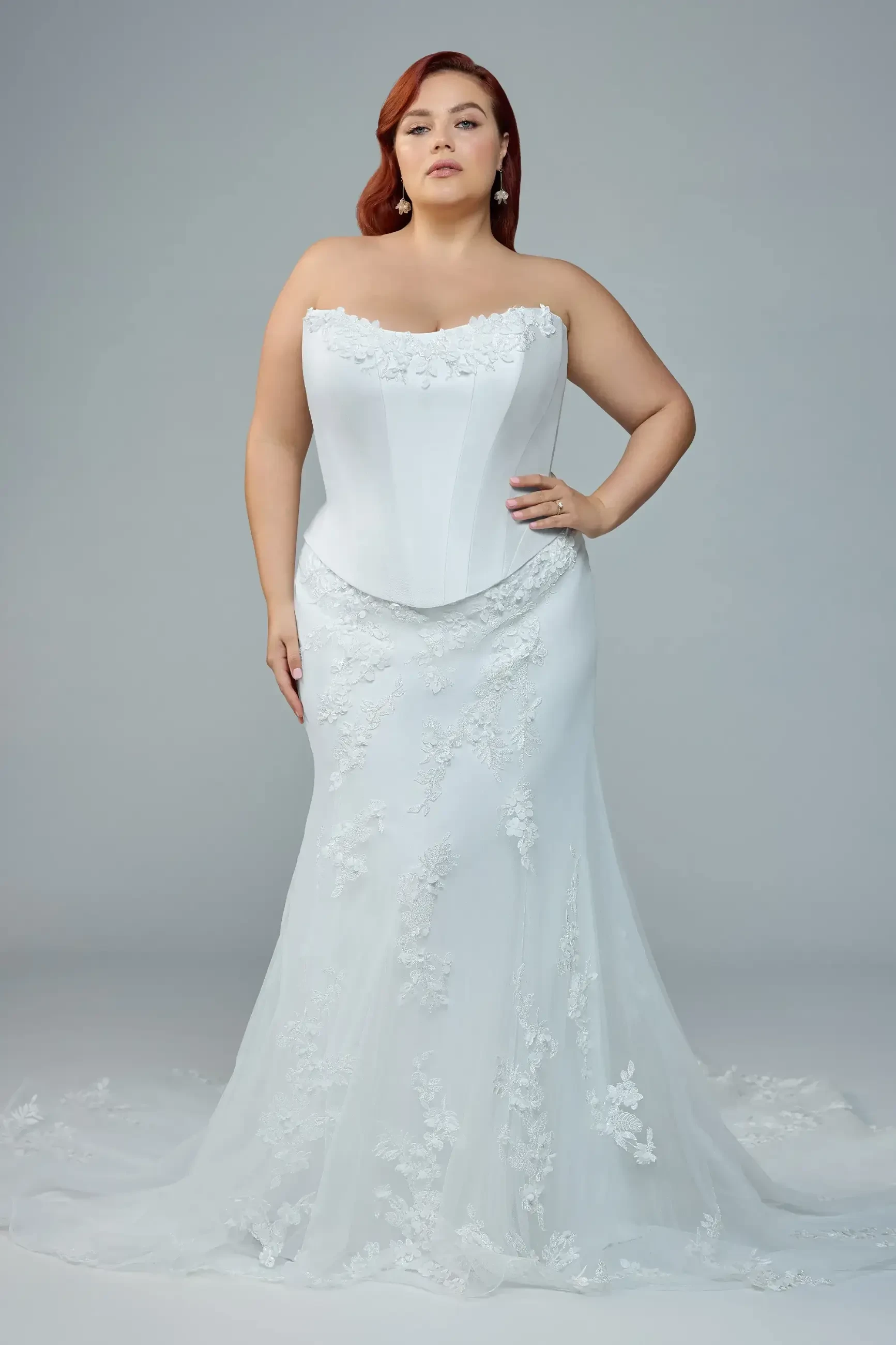 From Ceremony to Reception: Dresses That Transition Seamlessly. Desktop Image